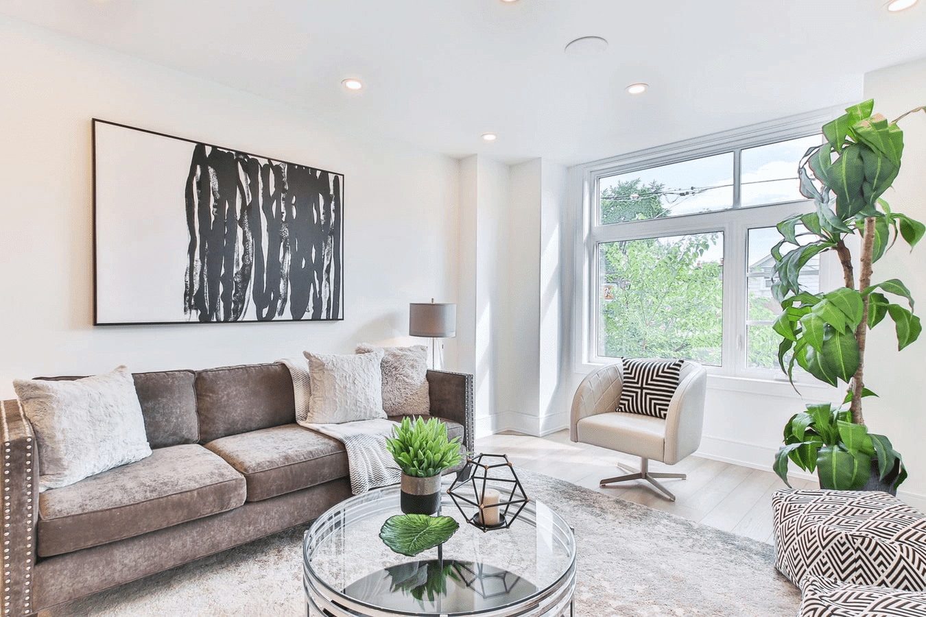 5 Smart Solutions For Reducing Echo In Your Living Room And Beyond