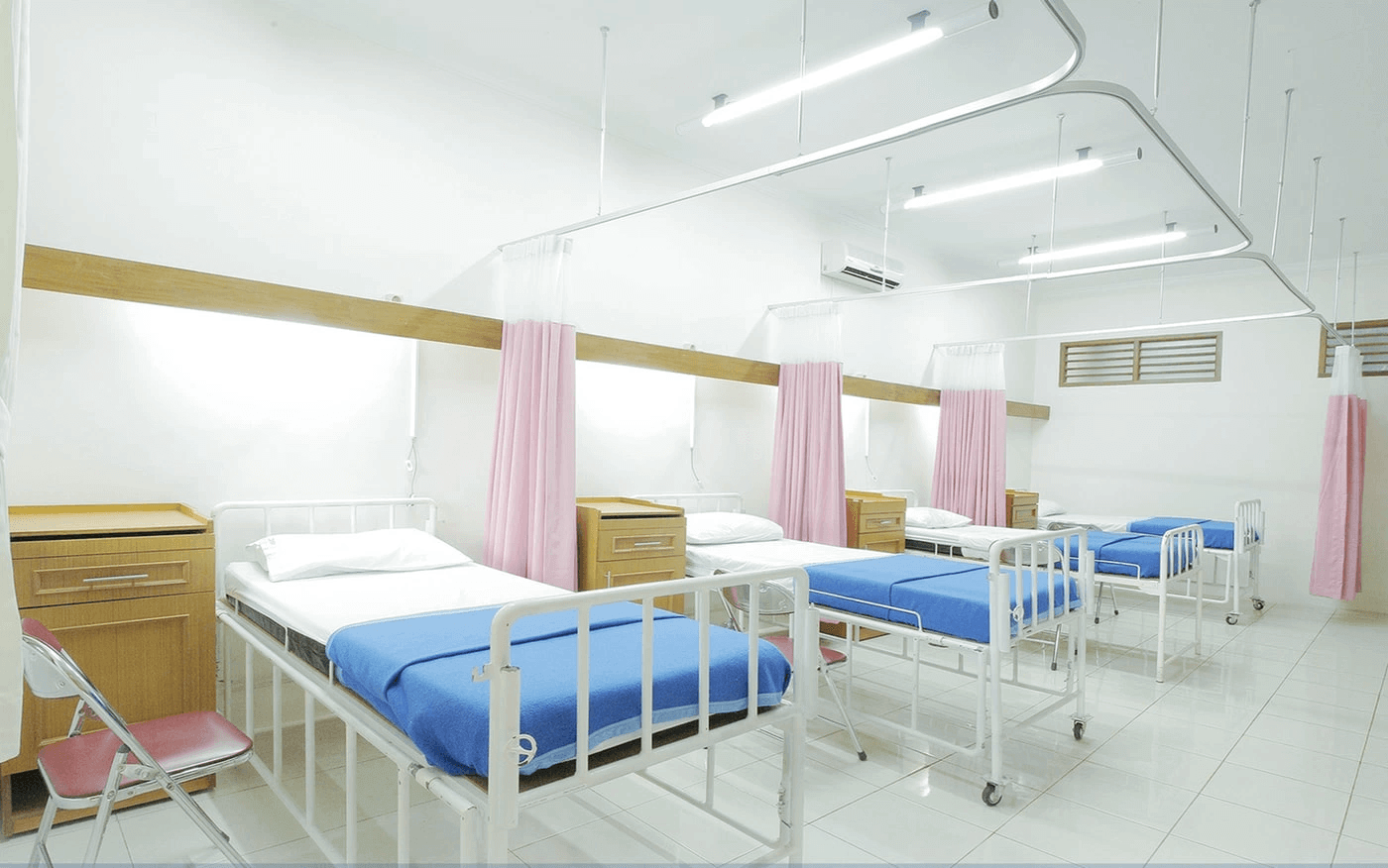 poor acoustical building design - hospital